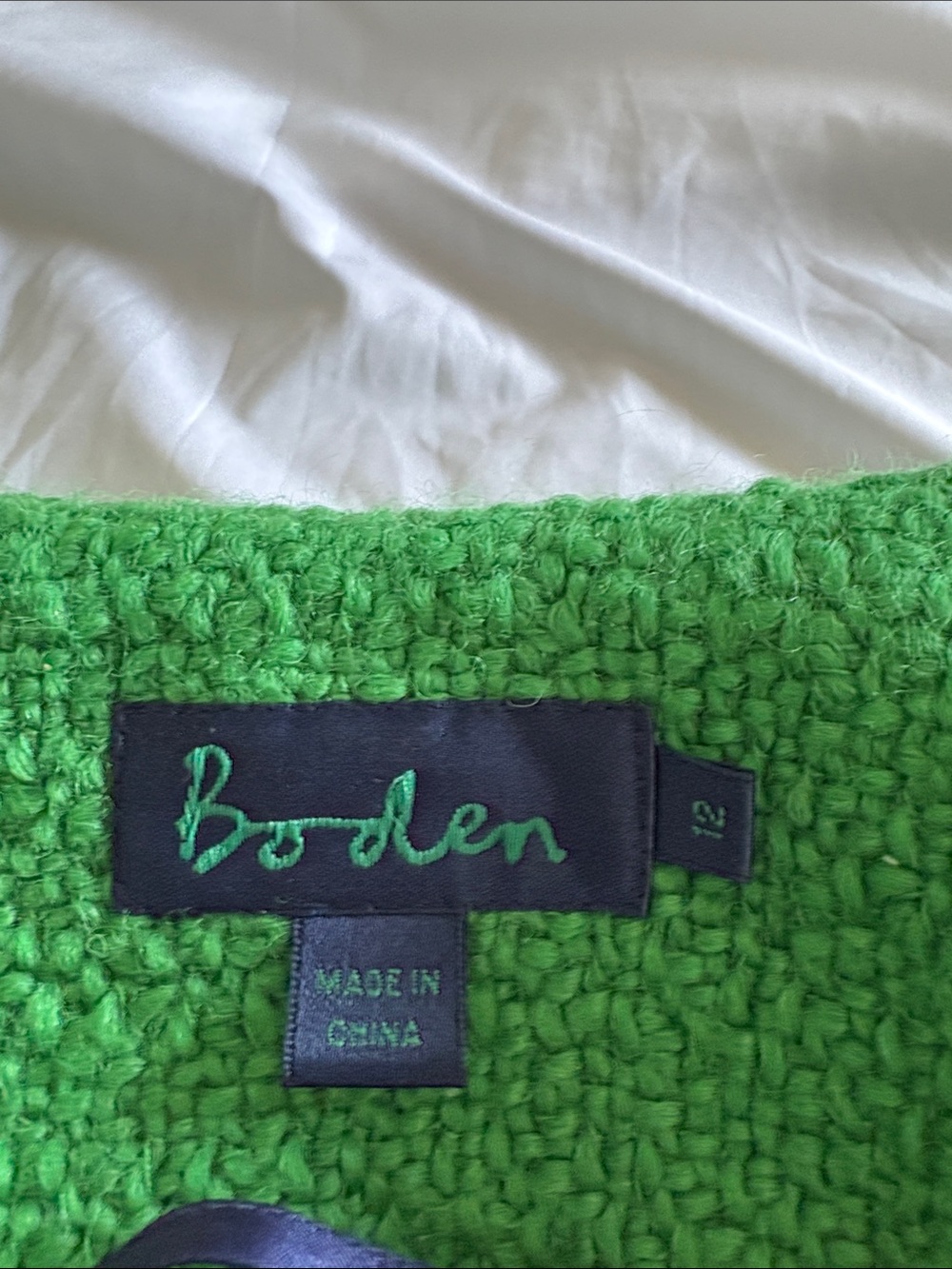 Women's Bright Green Textured Bouclé Jacket - Picture 4 of 8